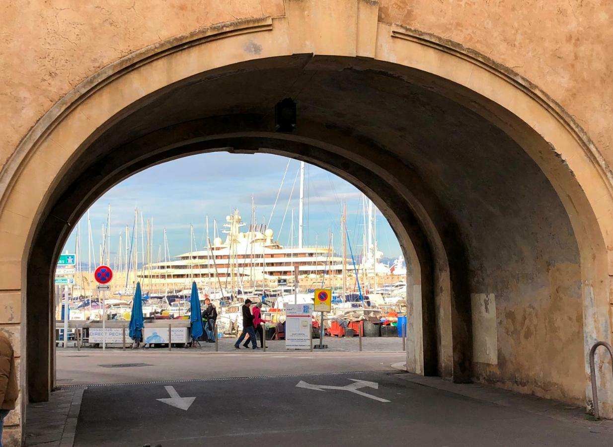 Hanna-Logis Antibes Exterior photo